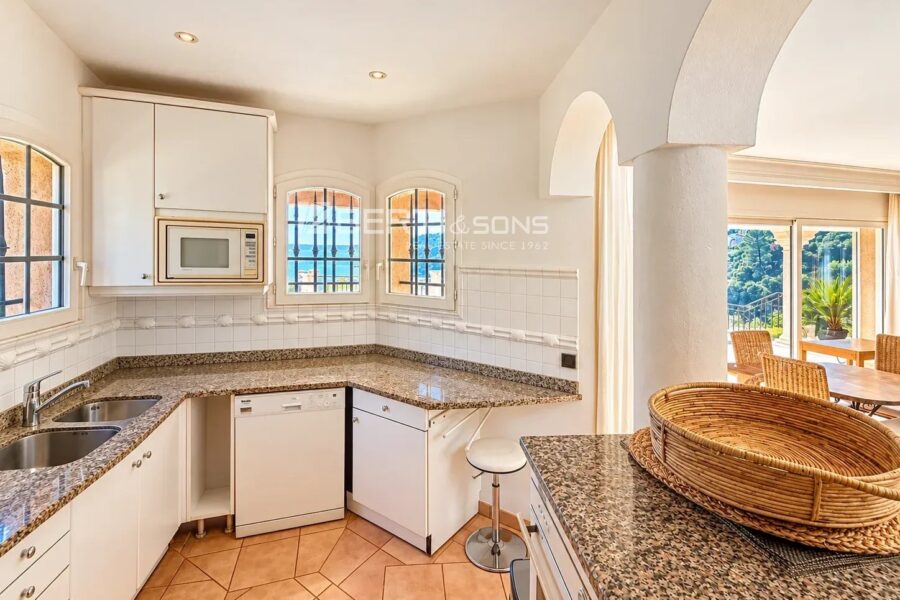 Maison à vendre à Théoule-sur-Mer — Vue mer — photo 7