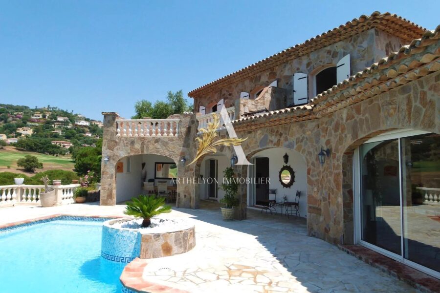 Maison à vendre à Sainte-Maxime — Vue mer — photo 4