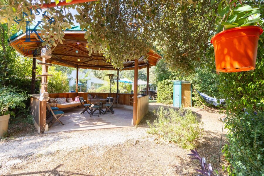 Maison à vendre à Saint-maximin-la-sainte-baume — Vue parc & jardin — photo 6