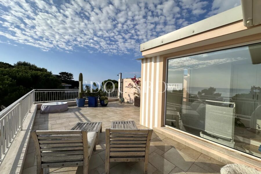 Appartement à louer à Roquebrune-Cap-Martin — Vue mer — photo 3