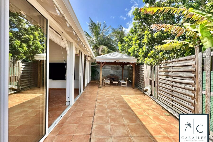Maison à vendre à Les Trois-Îlets — Vue mer — photo 11
