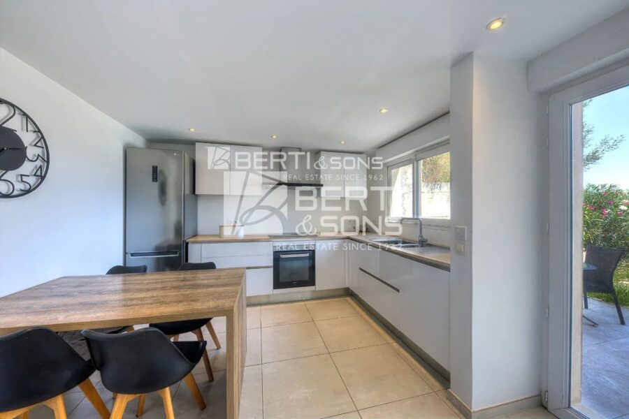 Maison à vendre à Mandelieu-la-Napoule — Vue mer — photo 5