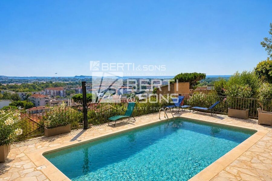 Appartement à vendre à Mandelieu-la-Napoule — Vue mer — photo 2