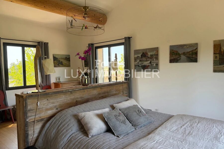 Maison à vendre à Paradou — Vue montagne — photo 15