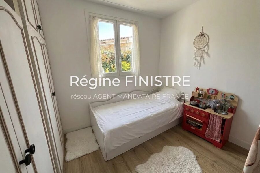 Maison à vendre à Roquebrune-sur-Argens — Vue montagne — photo 12