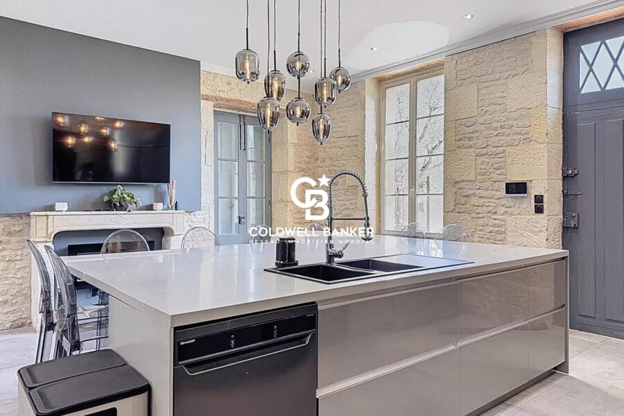 Maison à vendre à Aumagne — Vue parc & jardin — photo 8
