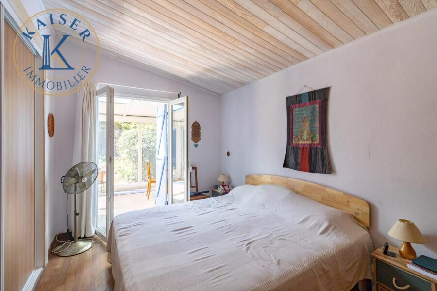 Maison à vendre à Saint-maximin-la-sainte-baume — Vue parc & jardin — photo 11