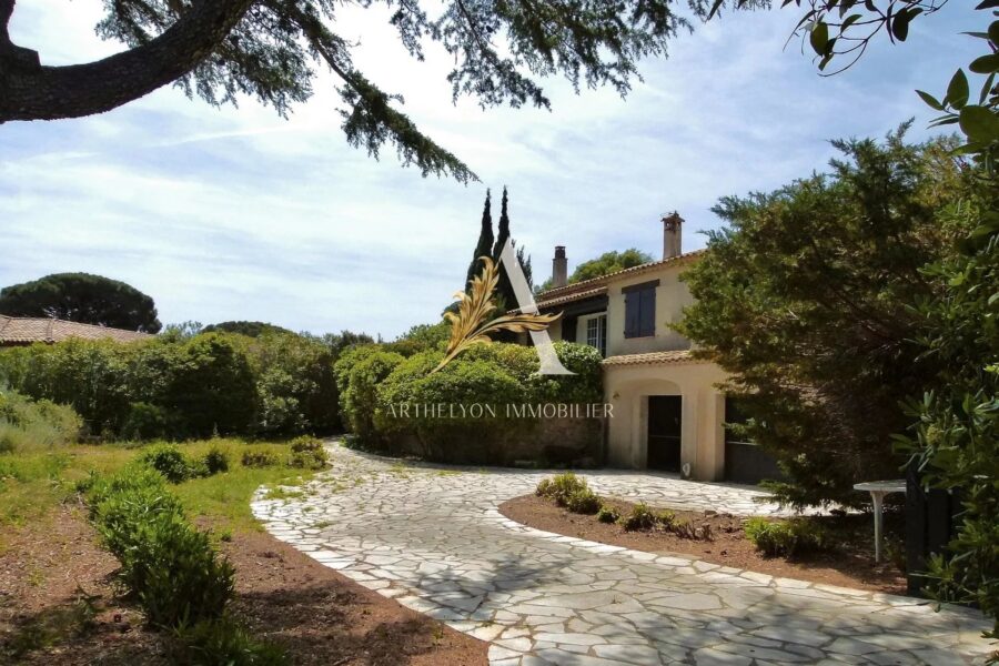Maison à vendre à Sainte-Maxime — Vue mer — photo 7