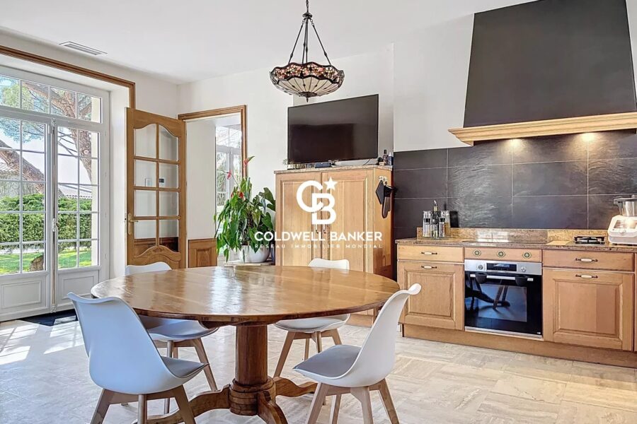 Maison à vendre à La Rochelle — Vue parc & jardin — photo 8