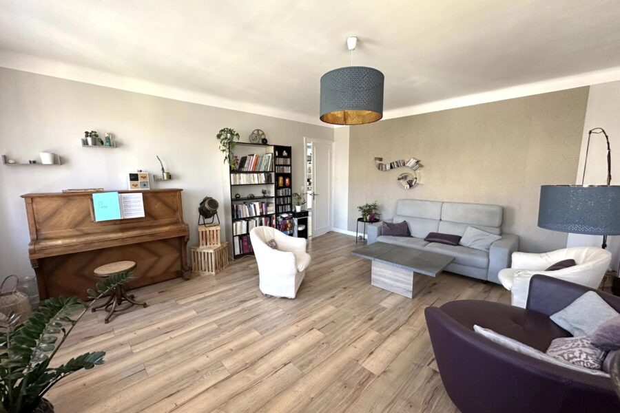 Appartement à vendre à Saint-Étienne — Vue sur la ville — photo 17