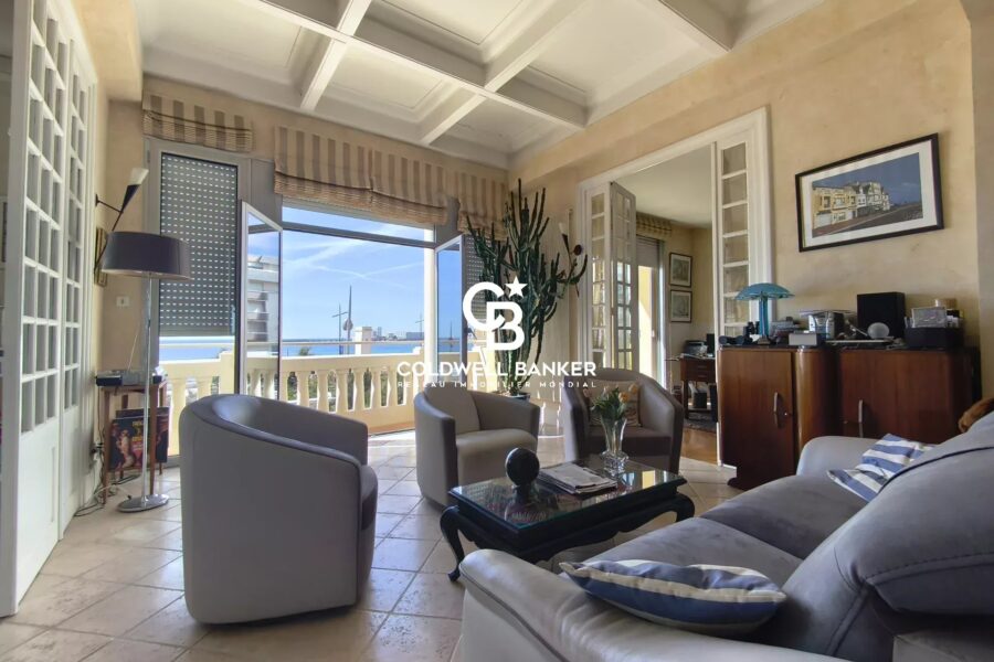 Appartement à vendre à Les Sables-d&rsquo;Olonne — Vue mer — photo 2