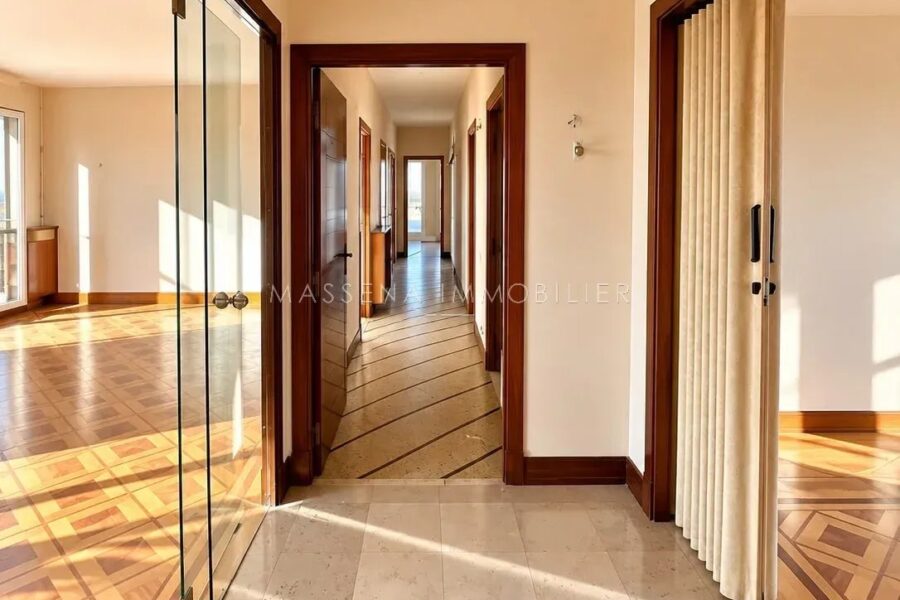 Appartement à vendre à Nice — Vue sur la ville — photo 3