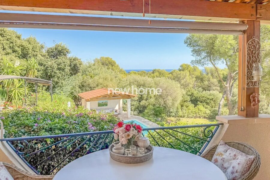 Maison à vendre à Saint-Raphaël — Vue mer — photo 3
