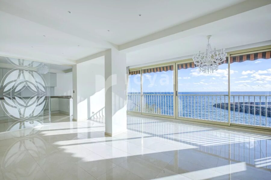 Appartement à vendre à Mandelieu-la-Napoule — Vue mer — photo 2