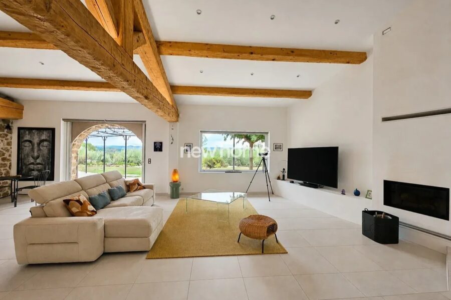 Maison à vendre à Saint-Antonin-du-Var — Vue montagne — photo 14