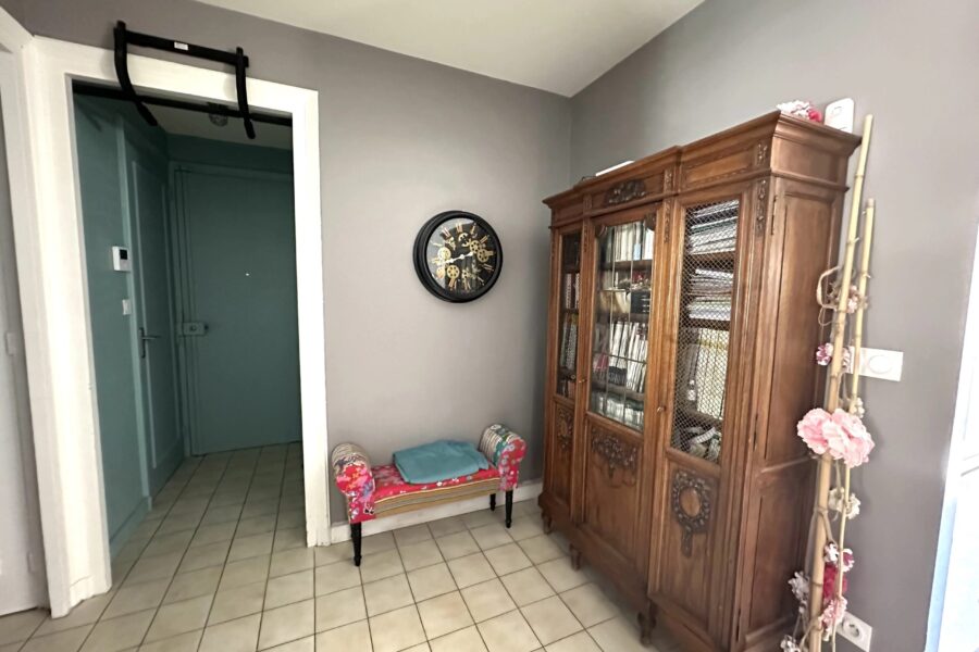 Appartement à vendre à Saint-Étienne — Vue sur la ville — photo 32