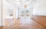 Appartement à louer à Paris 8e arrondissement — Vue sur la ville — photo 3
