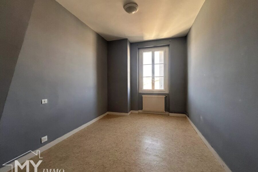 Maison à vendre à Sainte-Foy-la-Grande — Vue sur la ville — photo 6