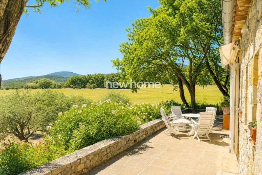 Maison à vendre à Seillans — Vue montagne — photo 8