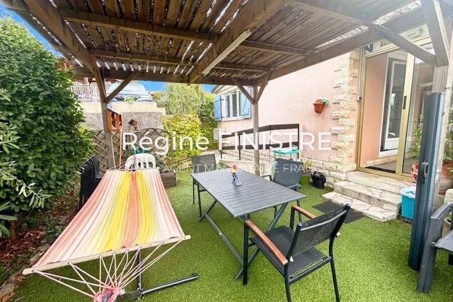 Maison à vendre à Roquebrune-sur-Argens — Vue montagne — photo 2