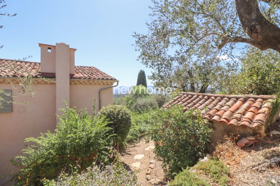 Maison à vendre à Châteauneuf-Grasse — Vue mer — photo 12