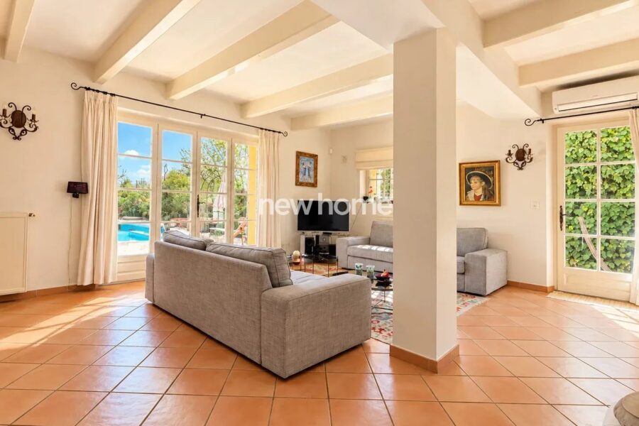 Maison à vendre à Tourrettes — Vue montagne — photo 8