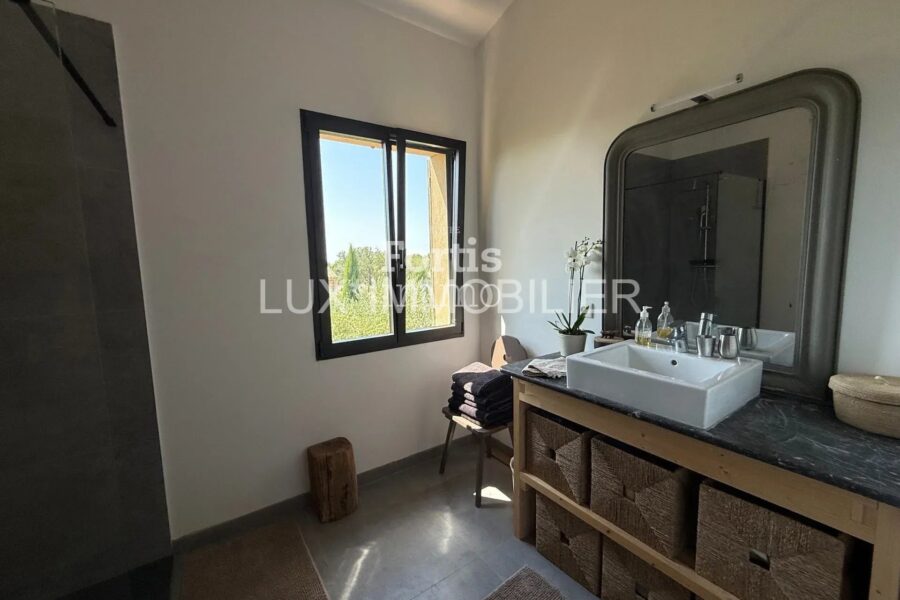 Maison à vendre à Paradou — Vue montagne — photo 16