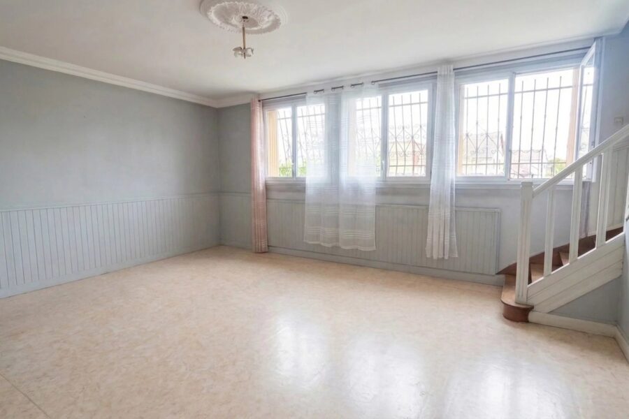 Maison à vendre à Argenteuil — Vue parc & jardin — photo 5