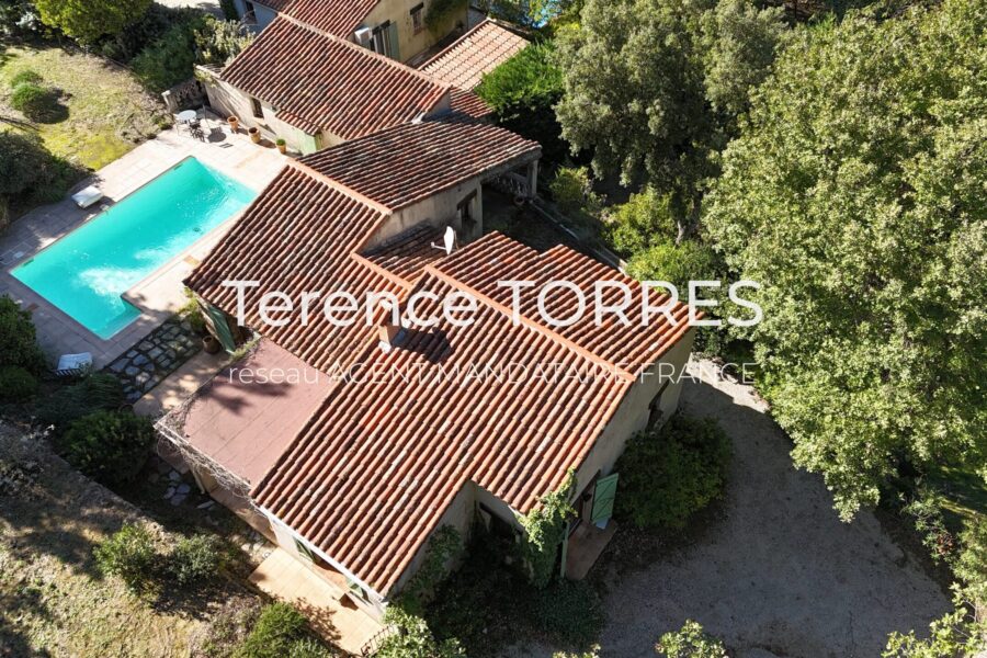 Maison à vendre à La Garde-Freinet — Vue montagne — photo 2