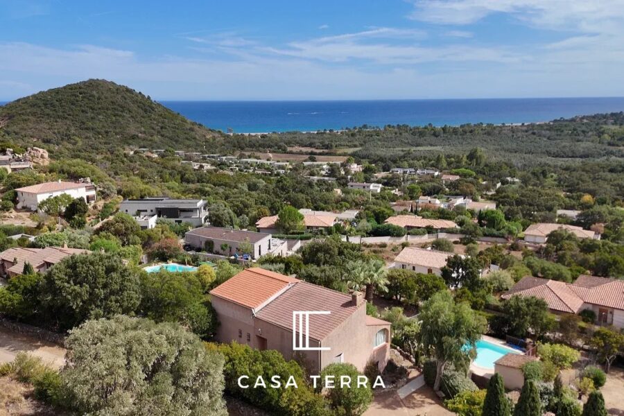 Maison à vendre à Sainte-Lucie-de-Porto-Vecchio — Vue mer — photo 6