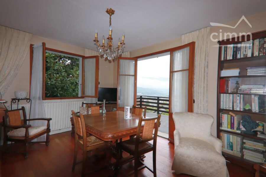 Maison à vendre à Jacob-Bellecombette — Vue montagne — photo 2