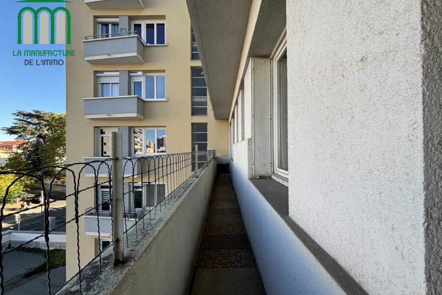 Appartement à vendre à Saint-Étienne — Vue sur la ville — photo 35