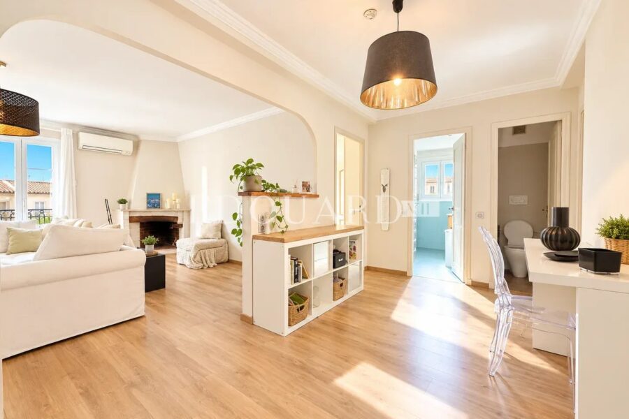 Appartement à vendre à Roquebrune-Cap-Martin — Vue montagne — photo 2