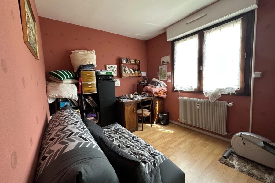Appartement à vendre à Vals-les-Bains — Vue sur la ville — photo 7
