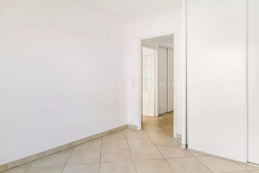Appartement à vendre à Nice — Vue sur la ville — photo 6