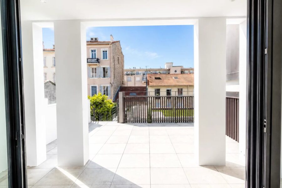 Appartement à vendre à Cannes — Vue sur la ville — photo 2