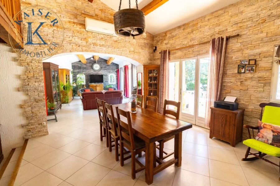 Maison à vendre à Nans-les-pins — Vue parc & jardin — photo 4