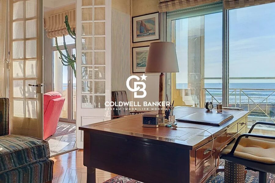 Appartement à vendre à Les Sables-d&rsquo;Olonne — Vue mer — photo 3