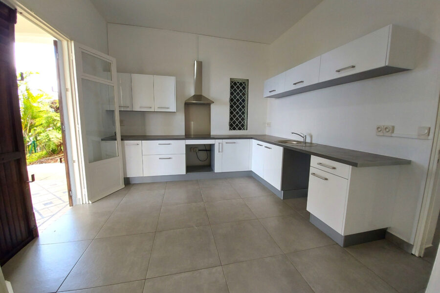 Maison à louer à Saint-Denis — Vue mer — photo 4