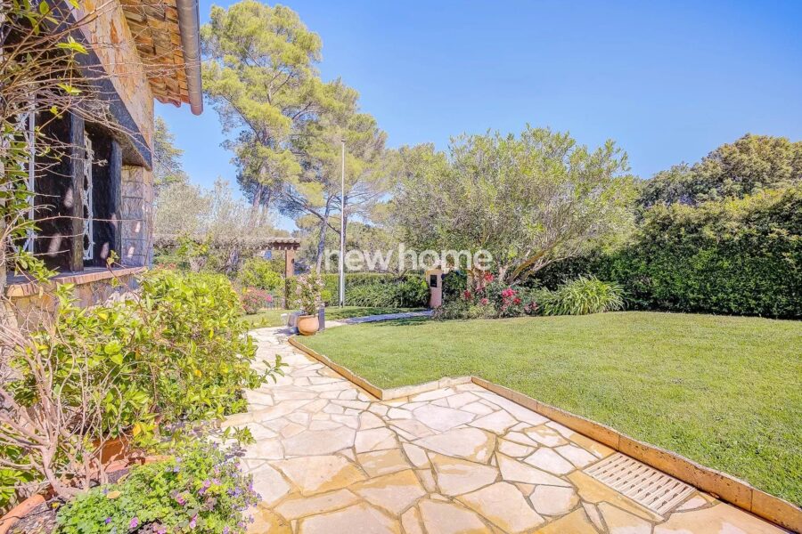 Maison à vendre à Biot — Vue montagne — photo 8