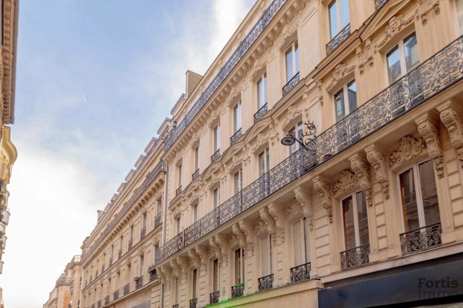 Appartement à vendre à Paris 8e arrondissement — Vue sur la ville — photo 25