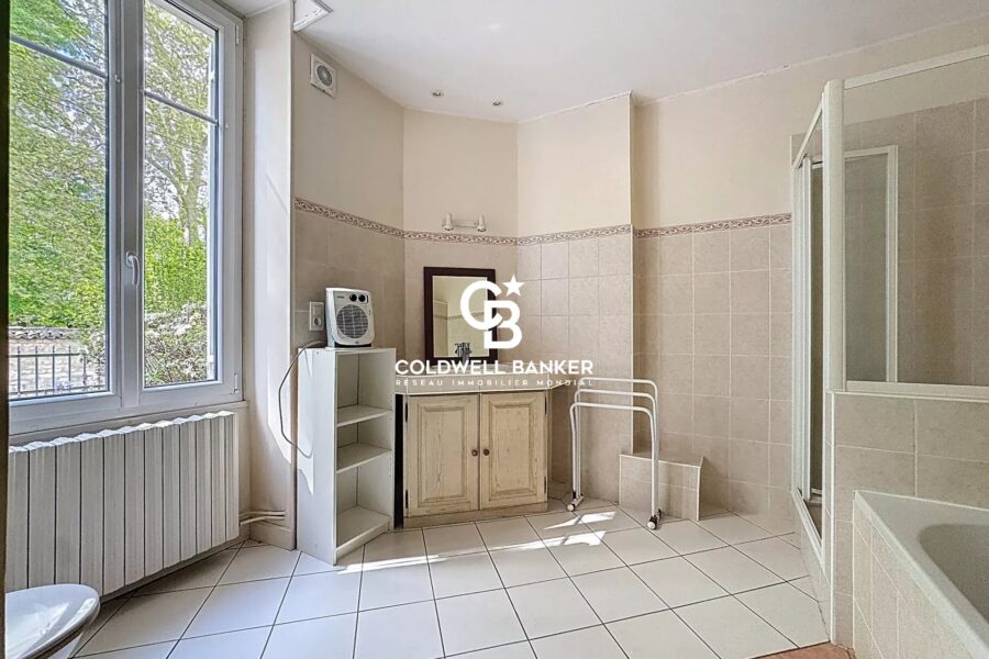 Maison à vendre à Saintes — Vue parc & jardin — photo 9