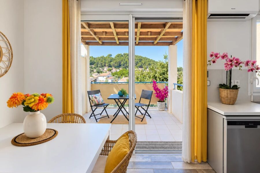 Appartement à vendre à Hyères — Vue montagne — photo 2