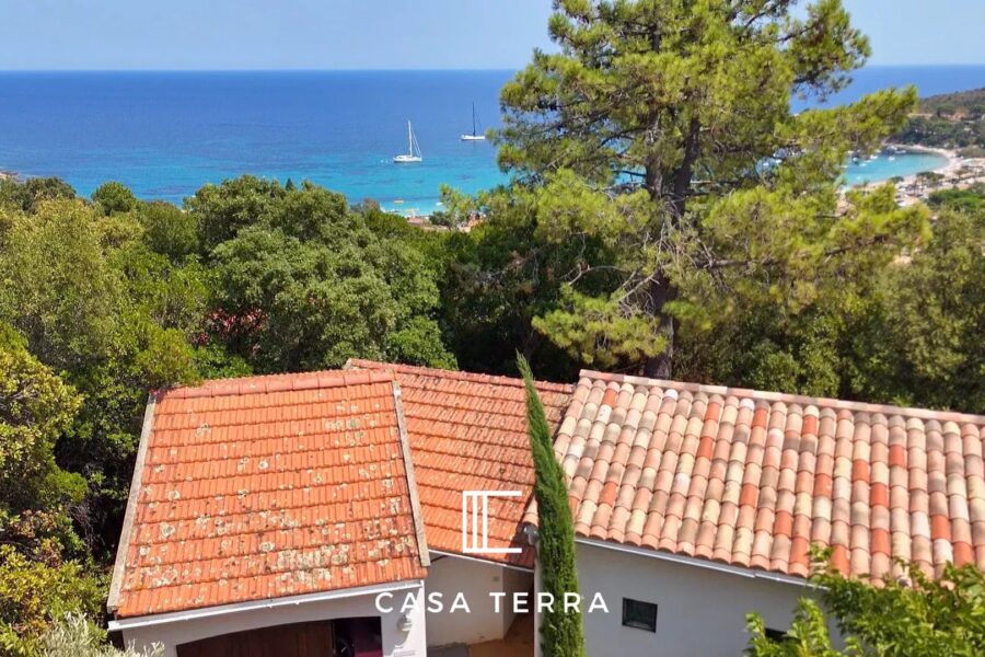 Maison à vendre à Sainte-Lucie-de-Porto-Vecchio — Vue mer — photo 4