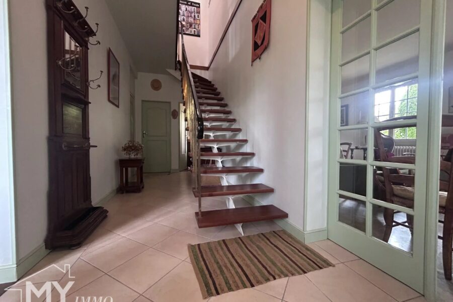 Maison à vendre à Pineuilh — Vue parc & jardin — photo 4