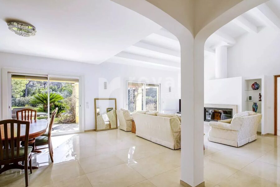 Maison à vendre à Mougins — Vue parc & jardin — photo 8