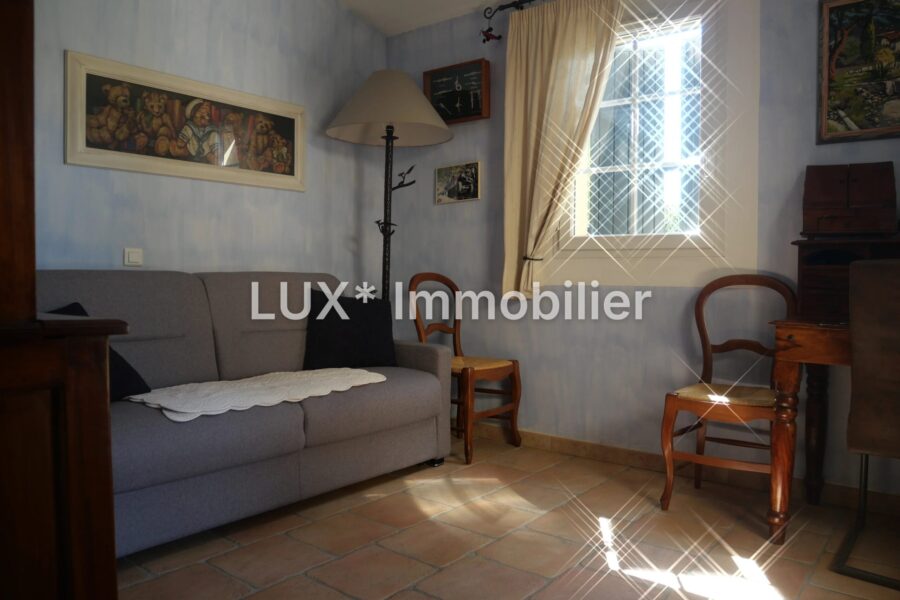 Maison à vendre à Saint-Rémy-de-Provence — Vue parc & jardin — photo 12