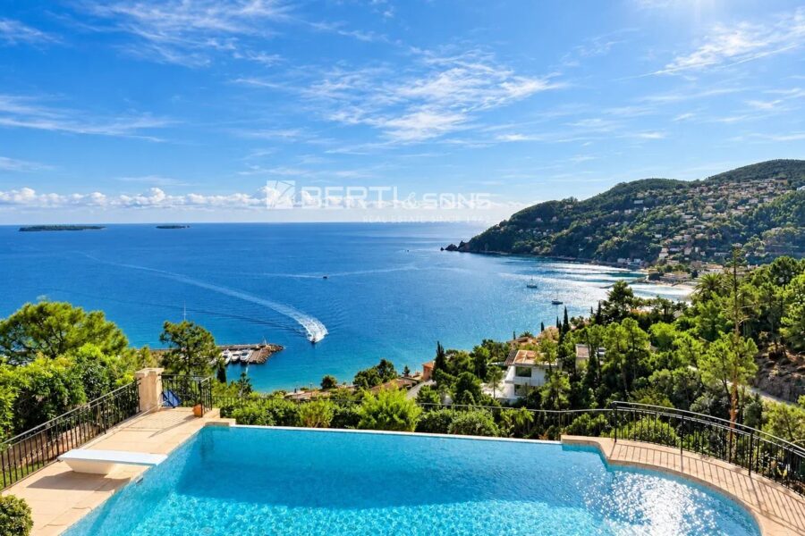 Maison à vendre à Théoule-sur-Mer — Vue mer — photo 1