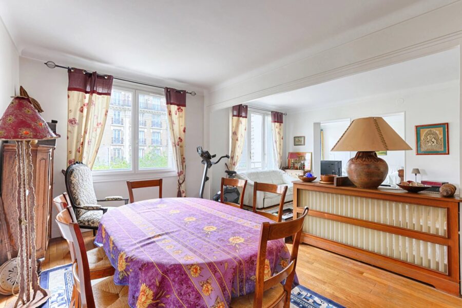 Appartement à vendre à Paris 15e arrondissement — Vue sur la ville — photo 9