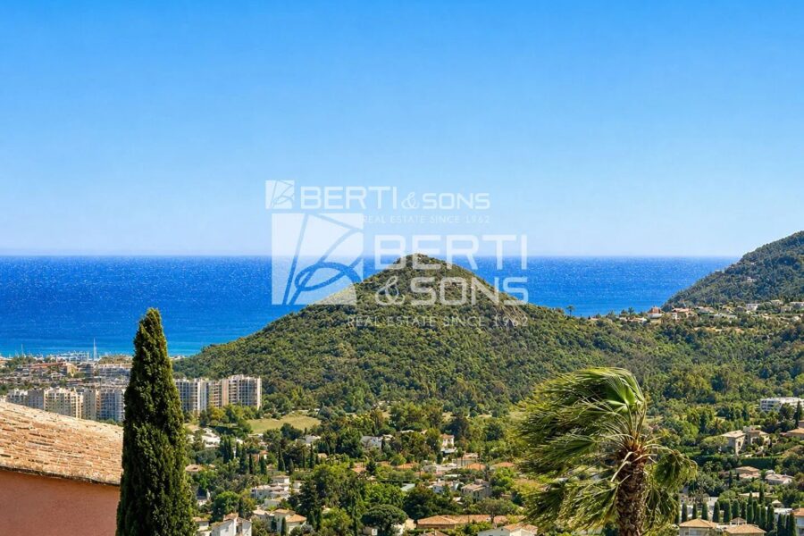 Appartement à vendre à Mandelieu-la-Napoule — Vue mer — photo 1